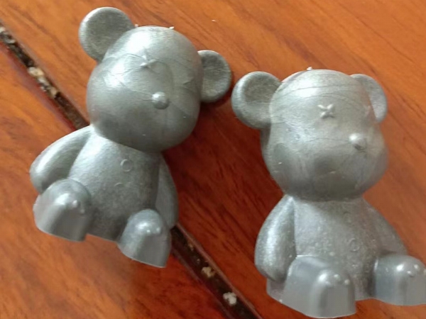 濟(jì)寧安屹工貿(mào)承接注塑模具和注塑產(chǎn)品代工，金日接單網(wǎng)紅小熊杯，日產(chǎn)8萬(wàn)只